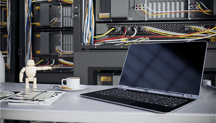 ��������洢������������������֧�� �ҹ���ҵ��SSD�г����������̼ӿ�